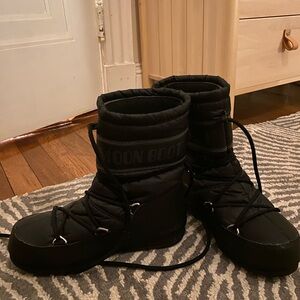 Moon Boot Mid Calf Black Winter Boots